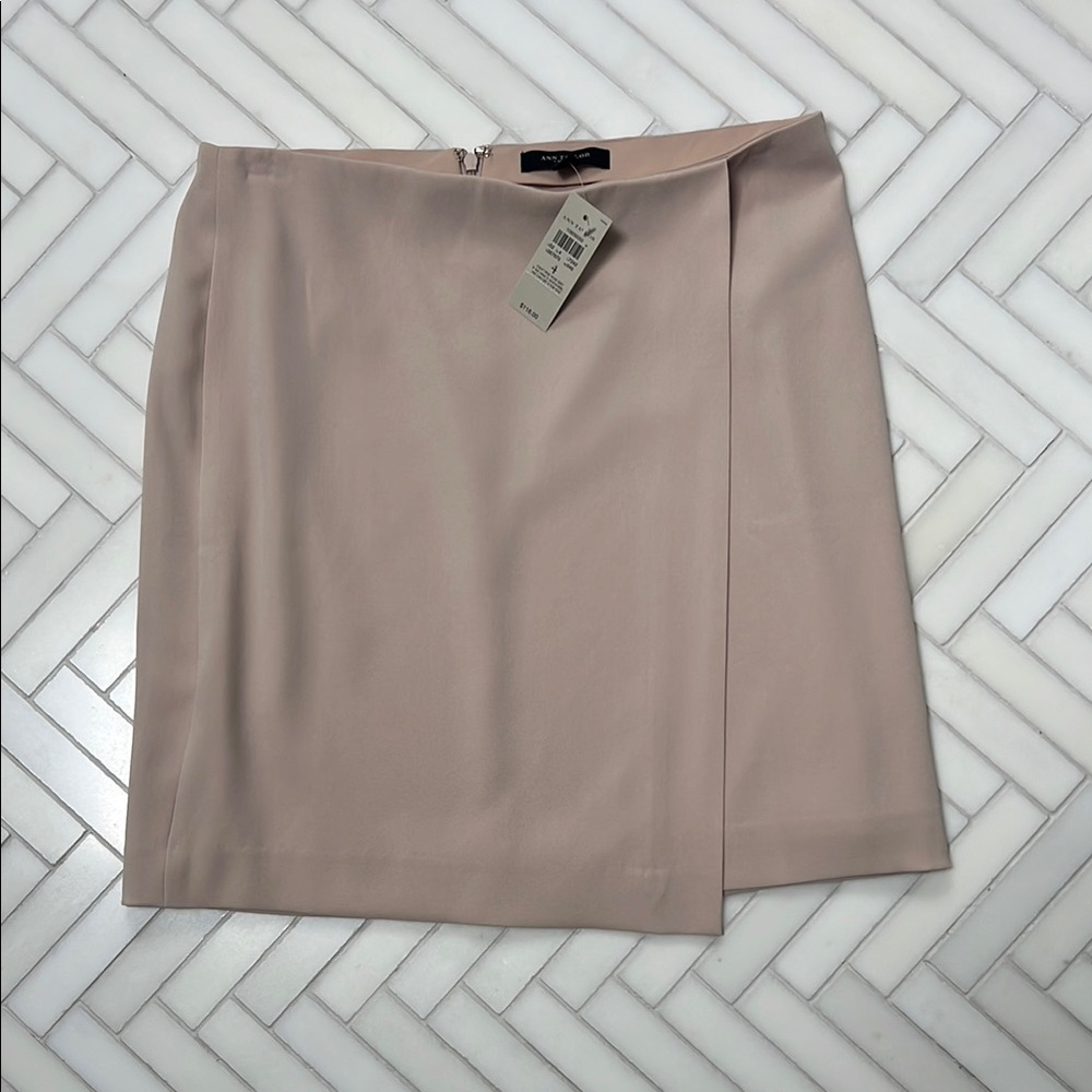 ANN TAYLOR Tan Skirt